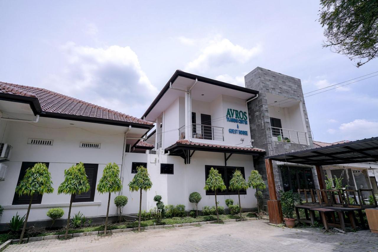 Reddoorz @ Avros Guest House เมดาน ภายนอก รูปภาพ