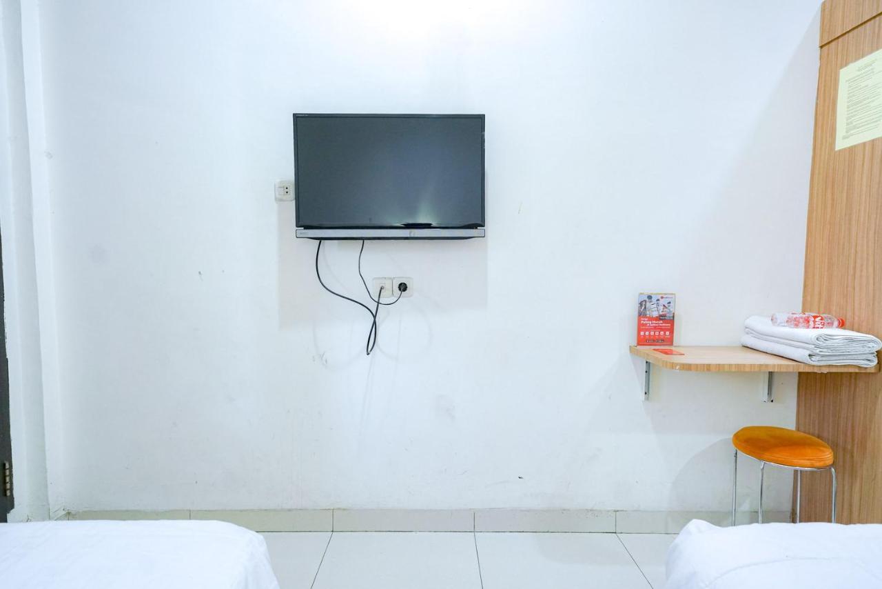 Reddoorz @ Avros Guest House เมดาน ภายนอก รูปภาพ