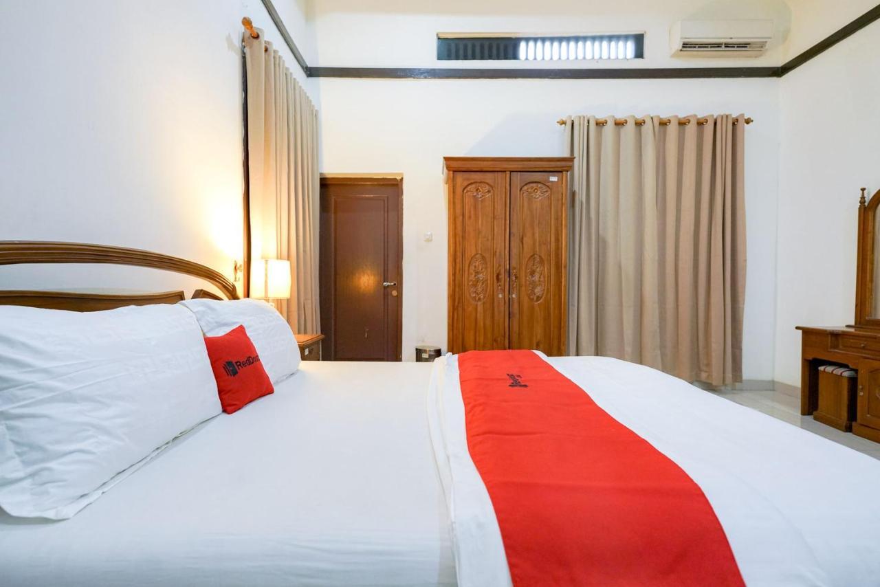 Reddoorz @ Avros Guest House เมดาน ภายนอก รูปภาพ